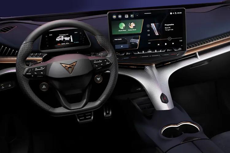 3867231 210kW V1 77kWh 5dr Auto