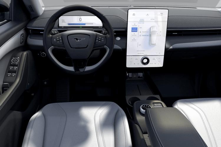 3198736 216kW Premium 91kWh RWD 5dr Auto