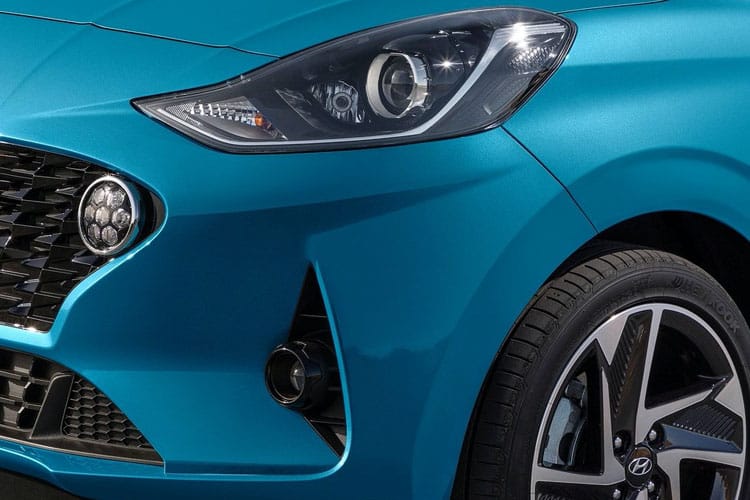 3818882 1.0 [63] Advance 5dr Auto [Nav]