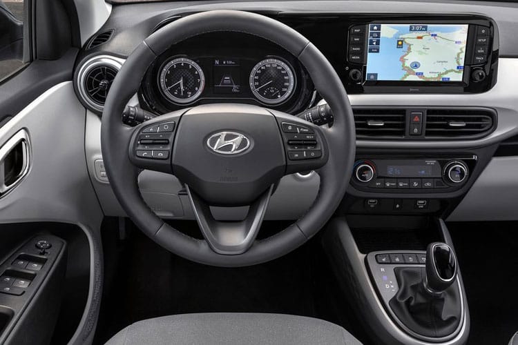 3818882 1.0 [63] Advance 5dr Auto [Nav]