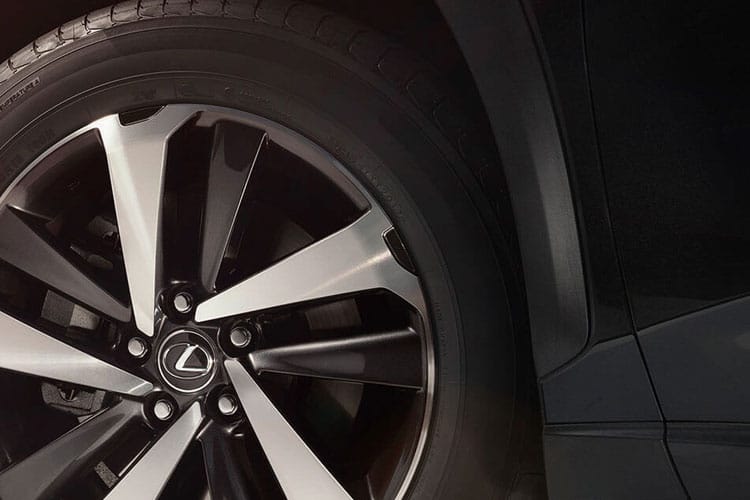 3978790 350h 2.5 Premium 5dr E-CVT