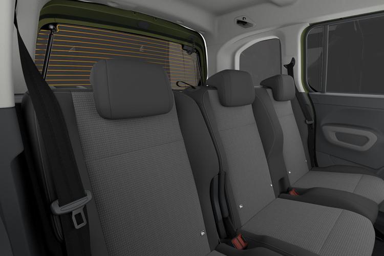 3942728 100kW Icon L2 50kWh 5dr Auto