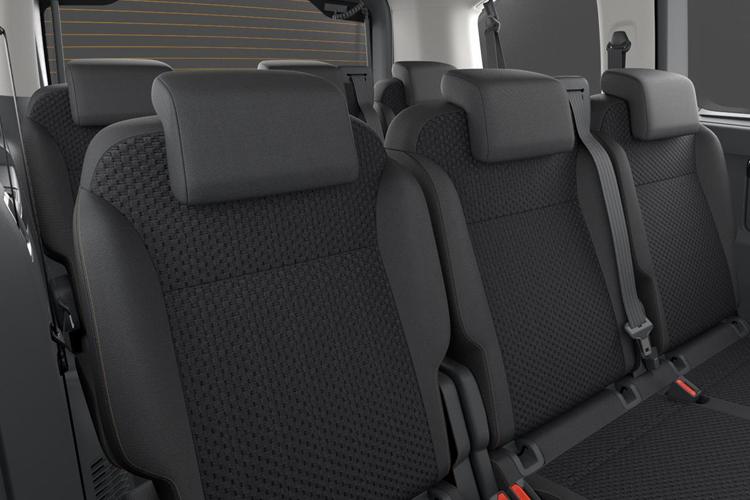 3942729 100kW Design L1 75kWh 5dr Auto