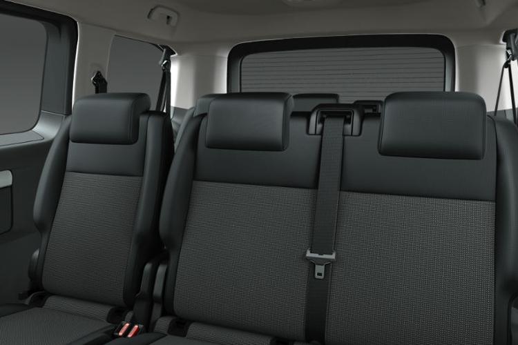 3942748 100kW Ultimate 75kWh 5dr Auto