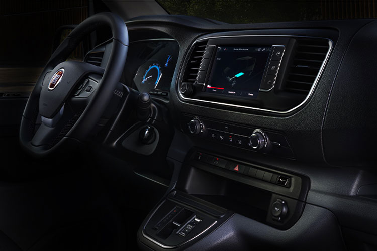 3979277 2.2 Multijet 150 Primo Van