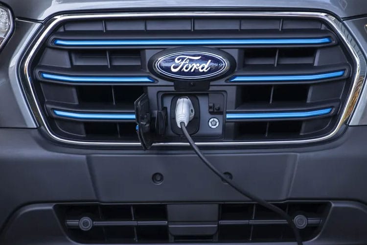 3924052 198kW 68kWh H2 Trend Van Auto [Nav]