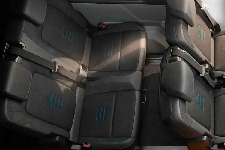 3981039 2.5 PHEV 232ps H1 Kombi Trend 9 Seater Auto