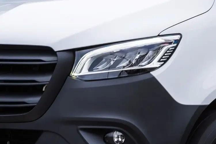 3979536 3.5t H1 Pro Van 9G-Tronic