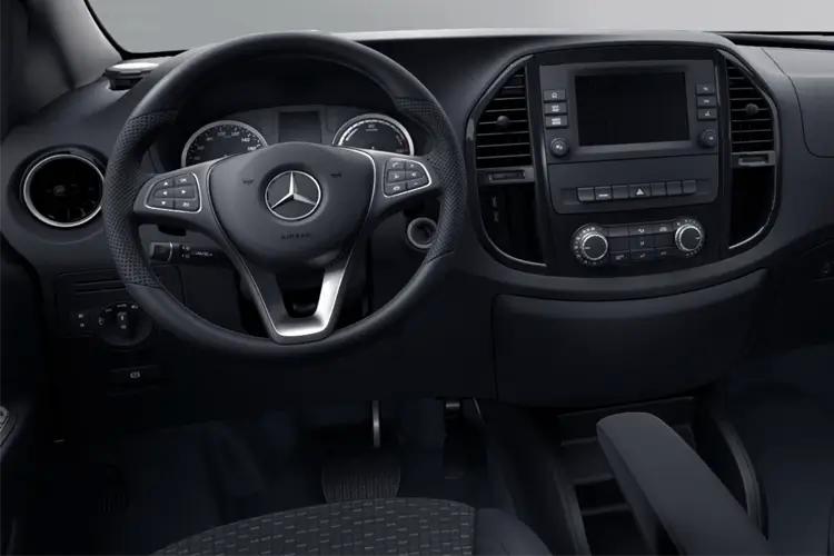 3943551 150kW 100kWh Pro 9-Seater Auto
